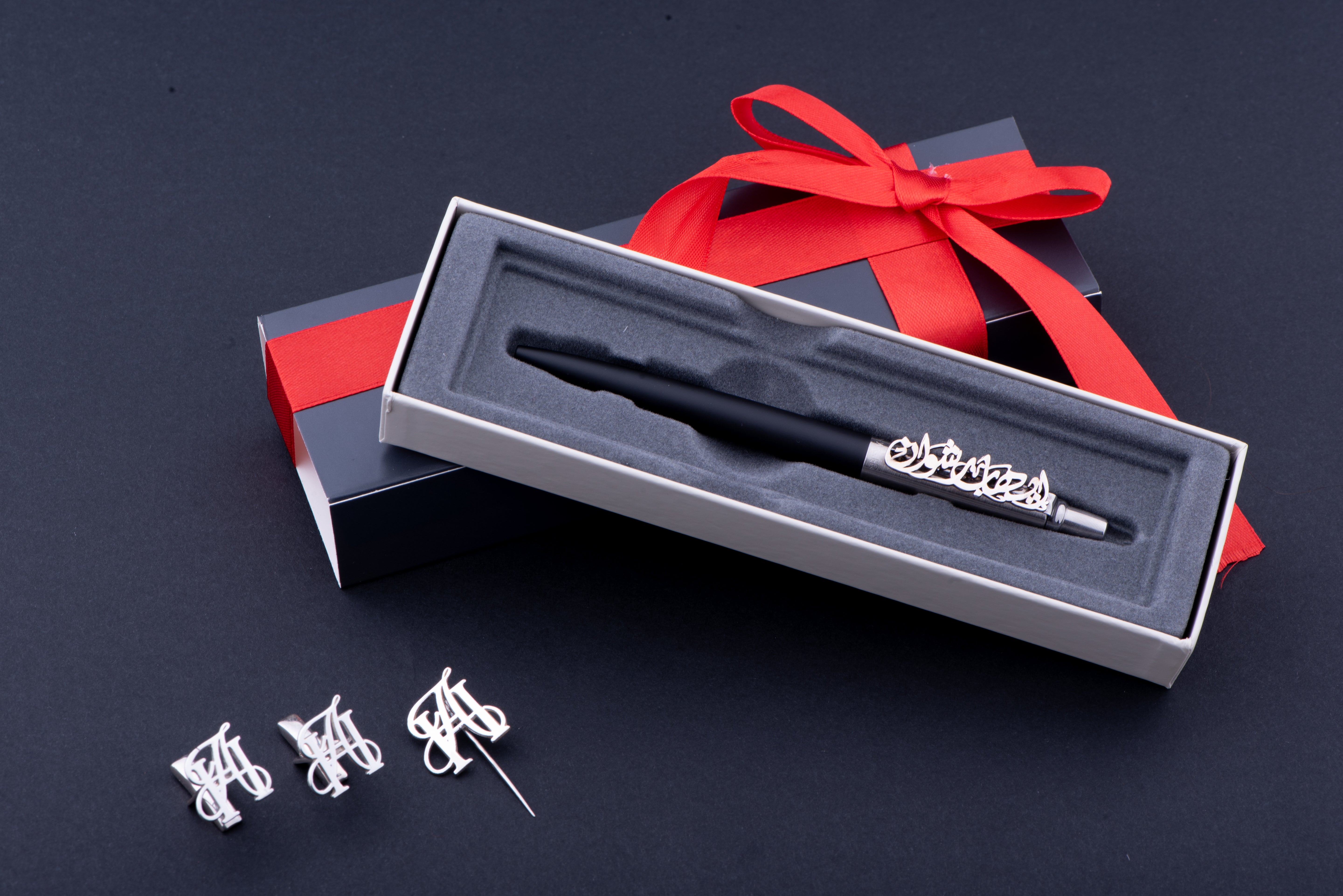 Men's set (Cufflinks + Suit Pin + Parker Pen)